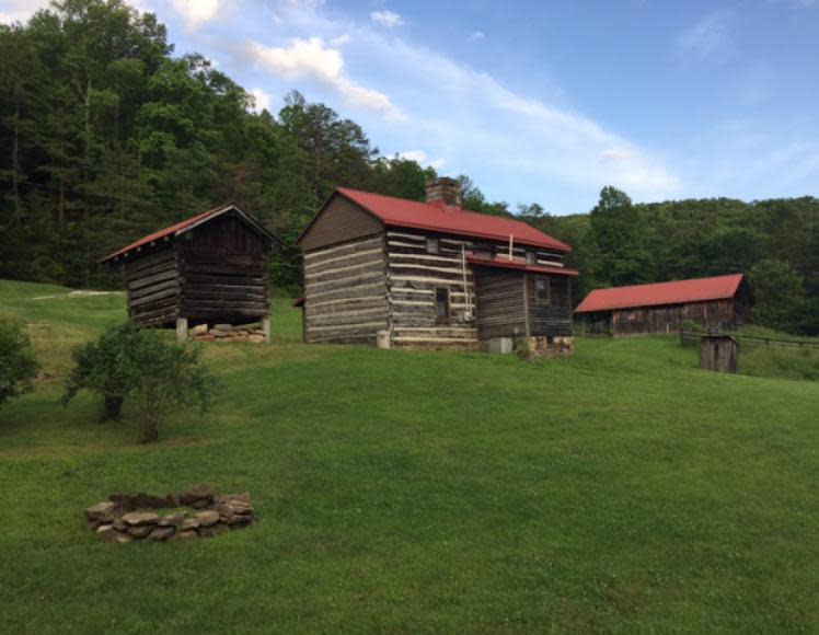 Lakes Creek Bed and Breakfast