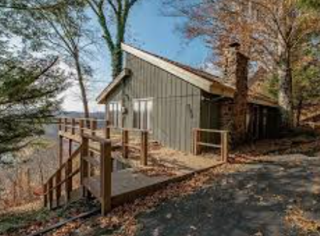 Foxpoint Lakeside Vacation Home