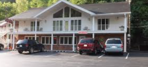 Parkway Motel