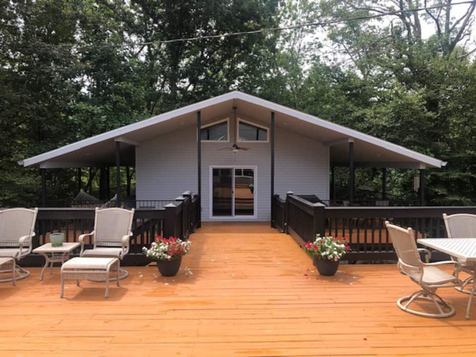 Science Hill Guesthouse in the Woods