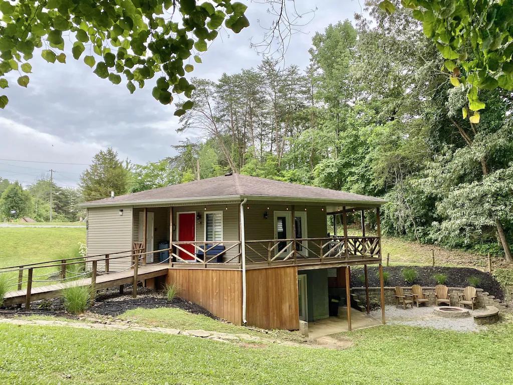 Shady Lake Hideaway