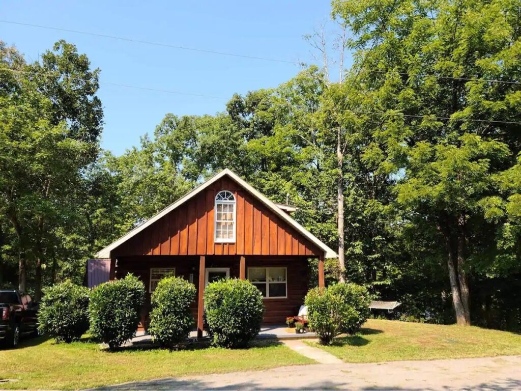 The Cozy Bear Cabin
