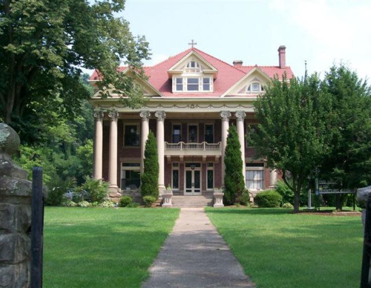 Mayo Mansion