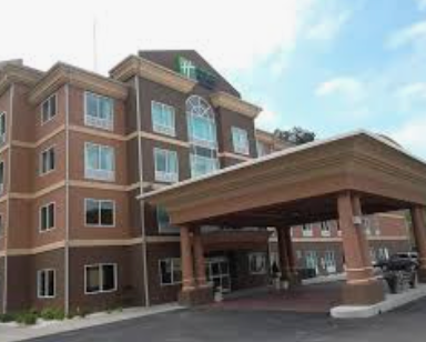 Holiday Inn & Suites