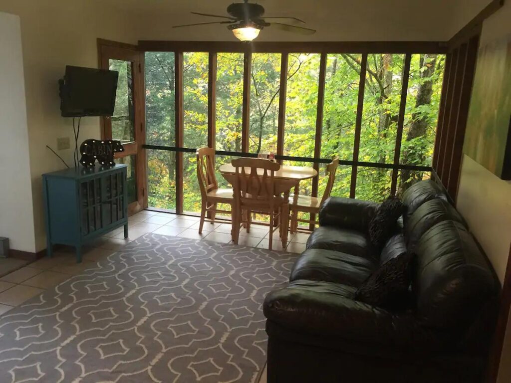 Foggy Bottom Turkey’s Roost Cabin